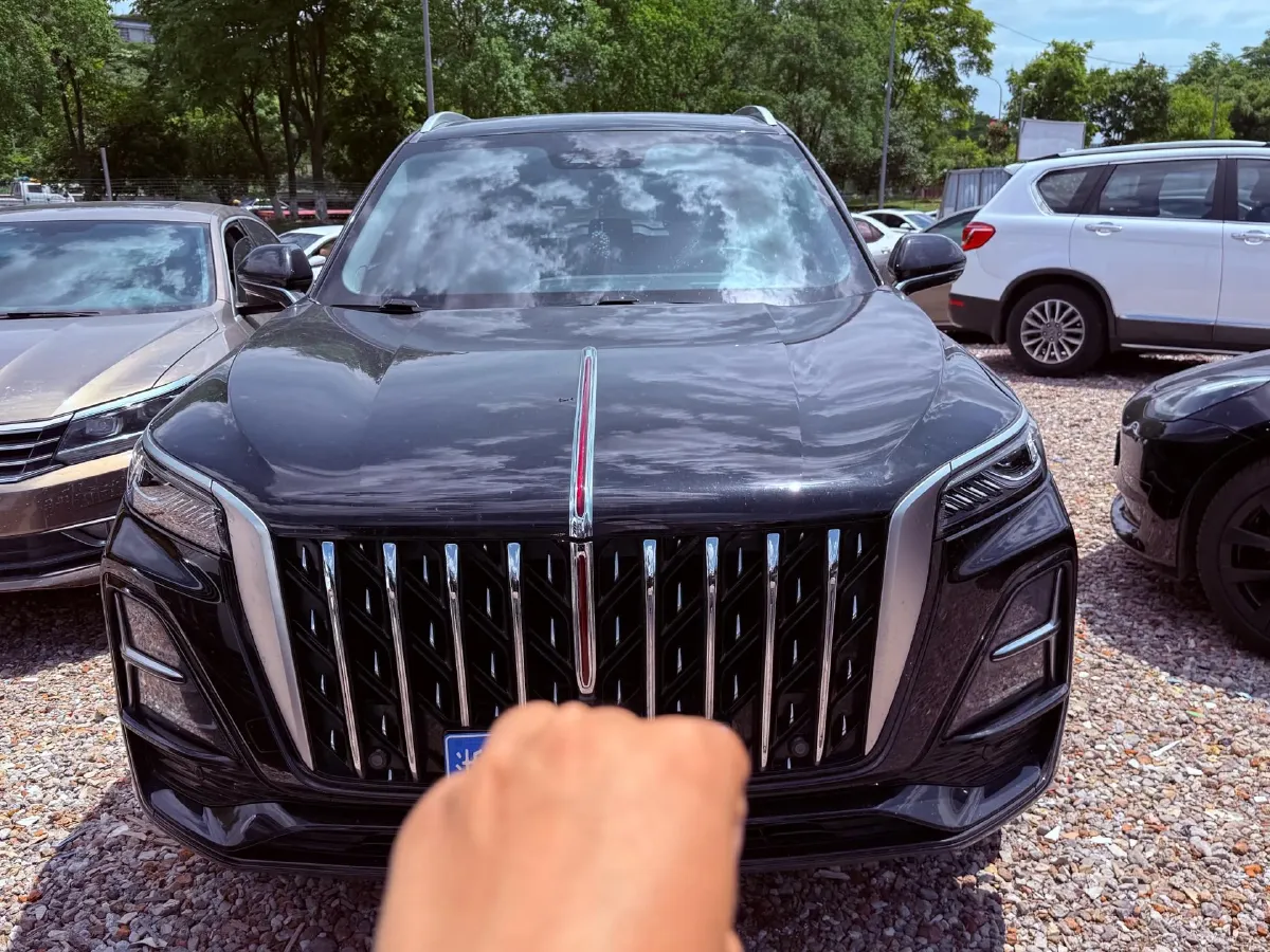 2023 HongQi HS5 2.0T 252HP L4 8AT,autocango,china used car exporter,china ev exporter,chinese used car exporter,chinese used ev exporter