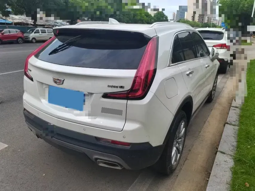 2021 Cadillac XT4 2.0T 237HP L4 9AT,autocango,china used car exporter,china ev exporter,chinese used car exporter,chinese used ev exporter