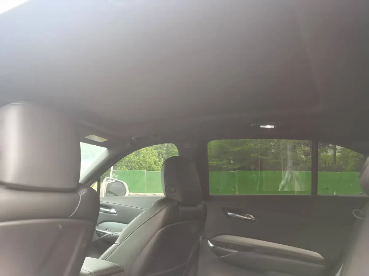 2021 Cadillac XT4 2.0T 237HP L4 9AT,autocango,china used car exporter,china ev exporter,chinese used car exporter,chinese used ev exporter