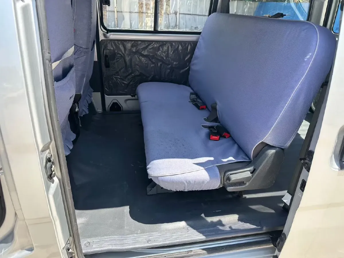 2015 WuLing ZhiGuang 1.2L 82HP L4 5MT,autocango,china used car exporter,china ev exporter,chinese used car exporter,chinese used ev exporter