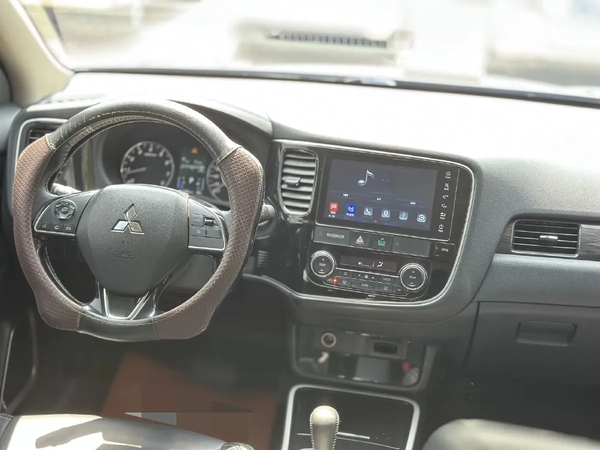 2019 Mitsubishi Outlander 2.0L 166HP L4 CVT,autocango,china used car exporter,china ev exporter,chinese used car exporter,chinese used ev exporter