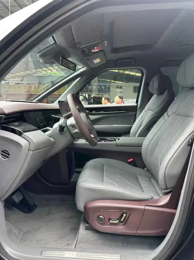 2024 Zeekr 009 BEV 108KWH,autocango,china used car exporter,china ev exporter,chinese used car exporter,chinese used ev exporter