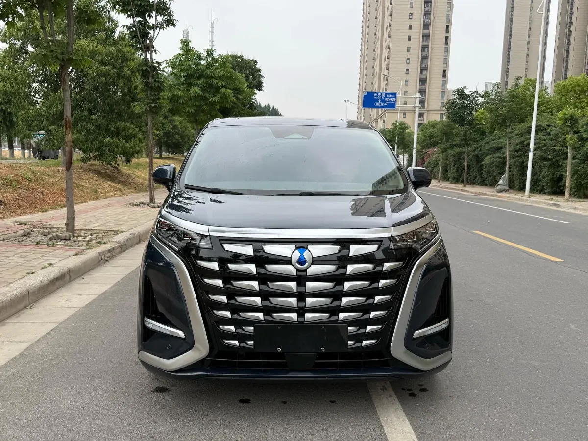 2022 Mercedes-Benz GLC Class 2.0T 197HP L4 9AT,autocango,china used car exporter,china ev exporter,chinese used car exporter,chinese used ev exporter