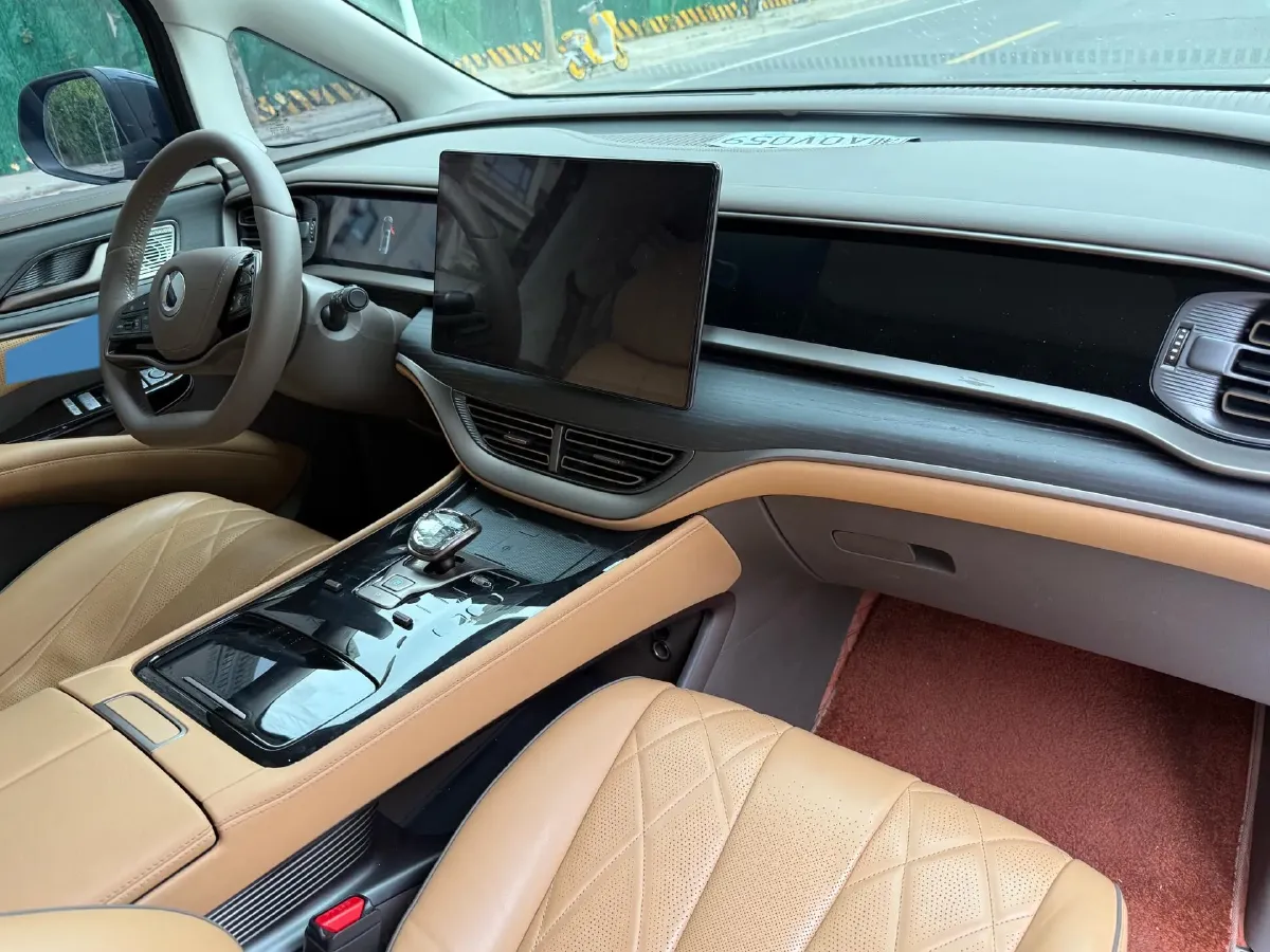 2022 Mercedes-Benz GLC Class 2.0T 197HP L4 9AT,autocango,china used car exporter,china ev exporter,chinese used car exporter,chinese used ev exporter