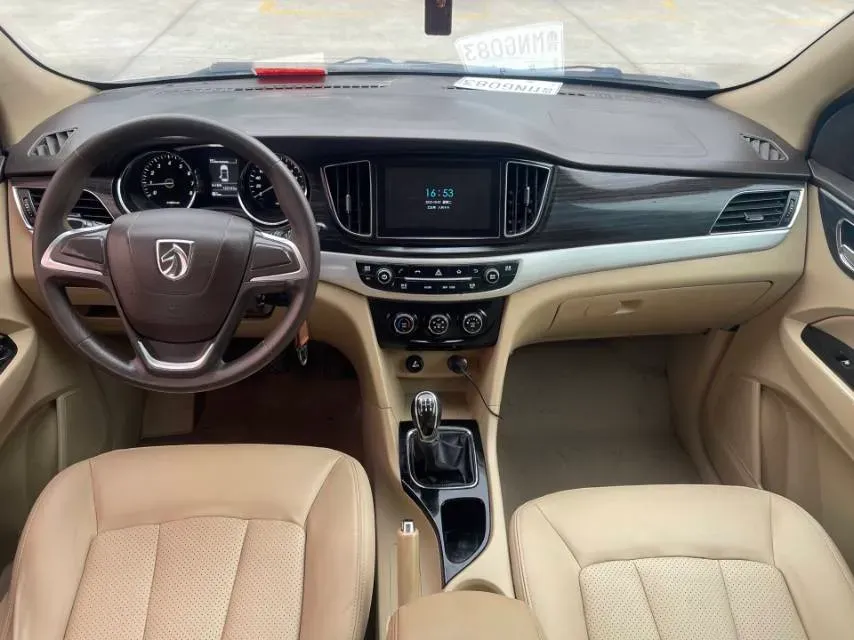 2016 BaoJun 730 1.5L 112HP L4 5MT,autocango,china used car exporter,china ev exporter,chinese used car exporter,chinese used ev exporter