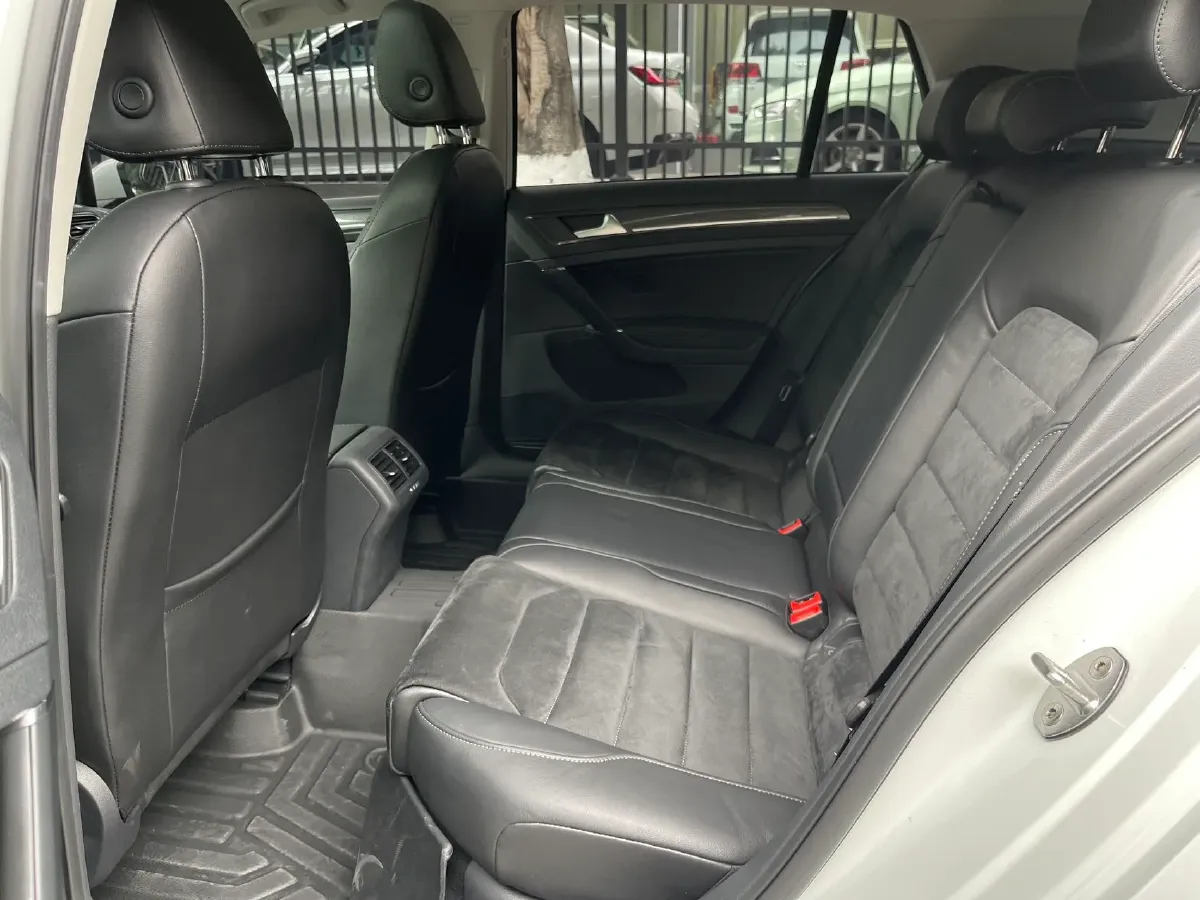 2018 Volkswagen Golf 1.4T 131HP L4 7DCT,autocango,china used car exporter,china ev exporter,chinese used car exporter,chinese used ev exporter