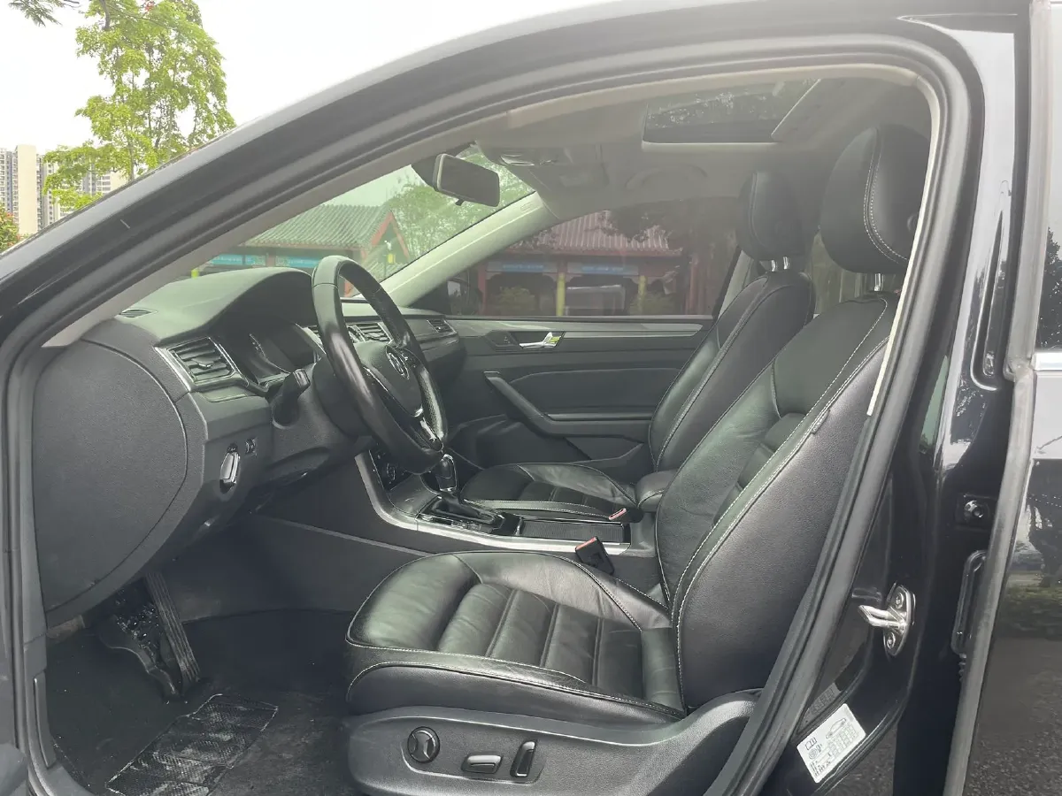 2017 Volkswagen Passat 1.4T 150HP L4 7DCT,autocango,china used car exporter,china ev exporter,chinese used car exporter,chinese used ev exporter