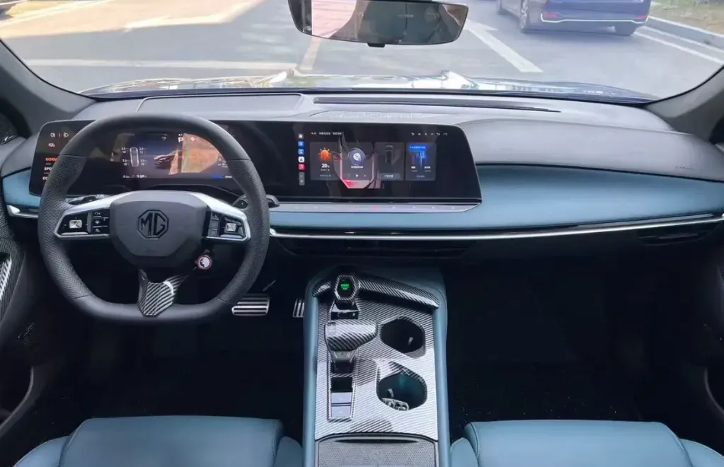 2023 MG 7 2.0T 261HP L4 9AT,autocango,china used car exporter,china ev exporter,chinese used car exporter,chinese used ev exporter