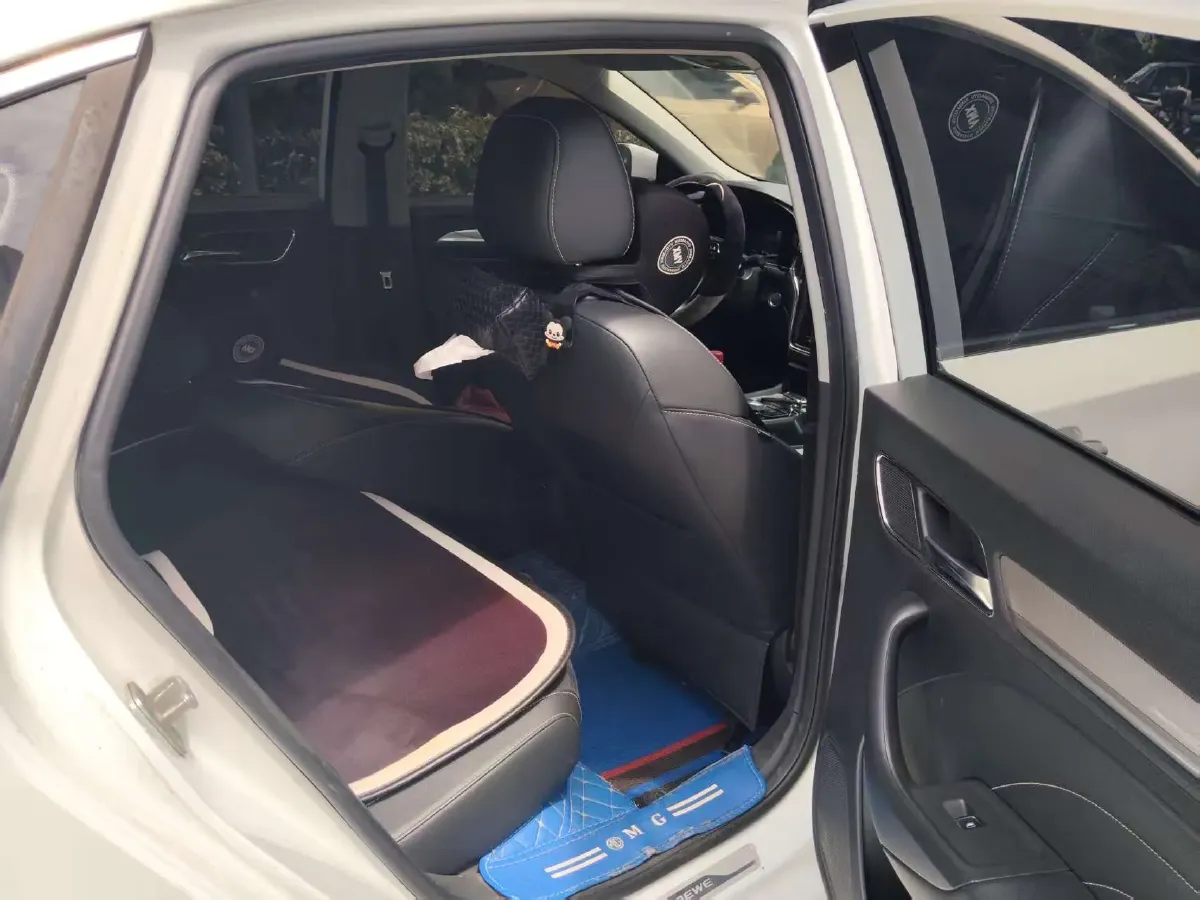 2017 Roewe i6 1.0T 125HP L3 2AT PHEV,autocango,china used car exporter,china ev exporter,chinese used car exporter,chinese used ev exporter