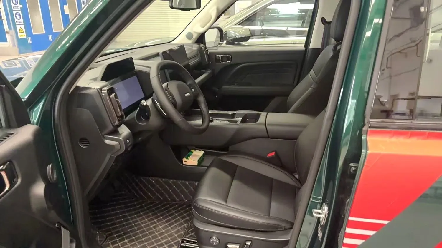 2025 Haval Raptor 2.0T 238HP L4 9DCT,autocango,china used car exporter,china ev exporter,chinese used car exporter,chinese used ev exporter