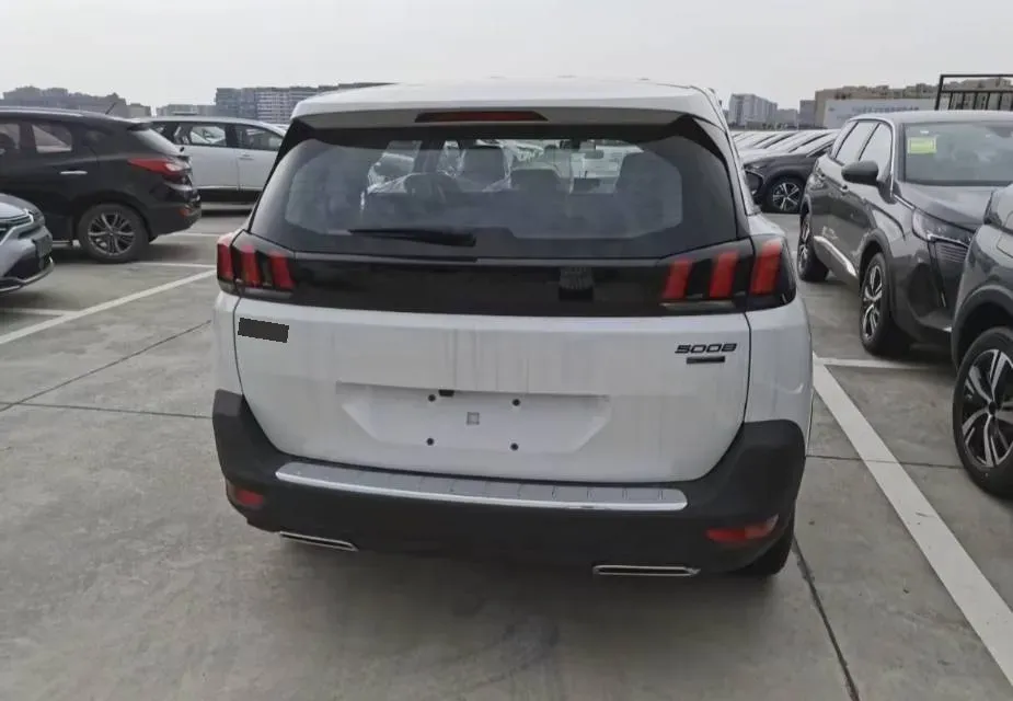 2021 Peugeot 5008 1.8T 211HP L4 8AT,autocango,china used car exporter,china ev exporter,chinese used car exporter,chinese used ev exporter