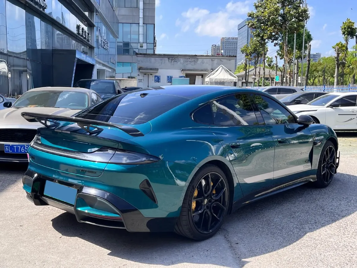 2025 MI SU7 Ultra BEV 93.7KWH,autocango,china used car exporter,china ev exporter,chinese used car exporter,chinese used ev exporter