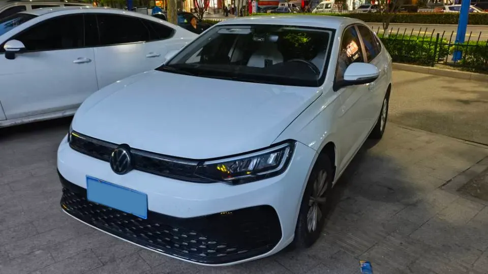 2023 Mazda 3 Axela 1.5L 117HP L4 6AT,autocango,china used car exporter,china ev exporter,chinese used car exporter,chinese used ev exporter