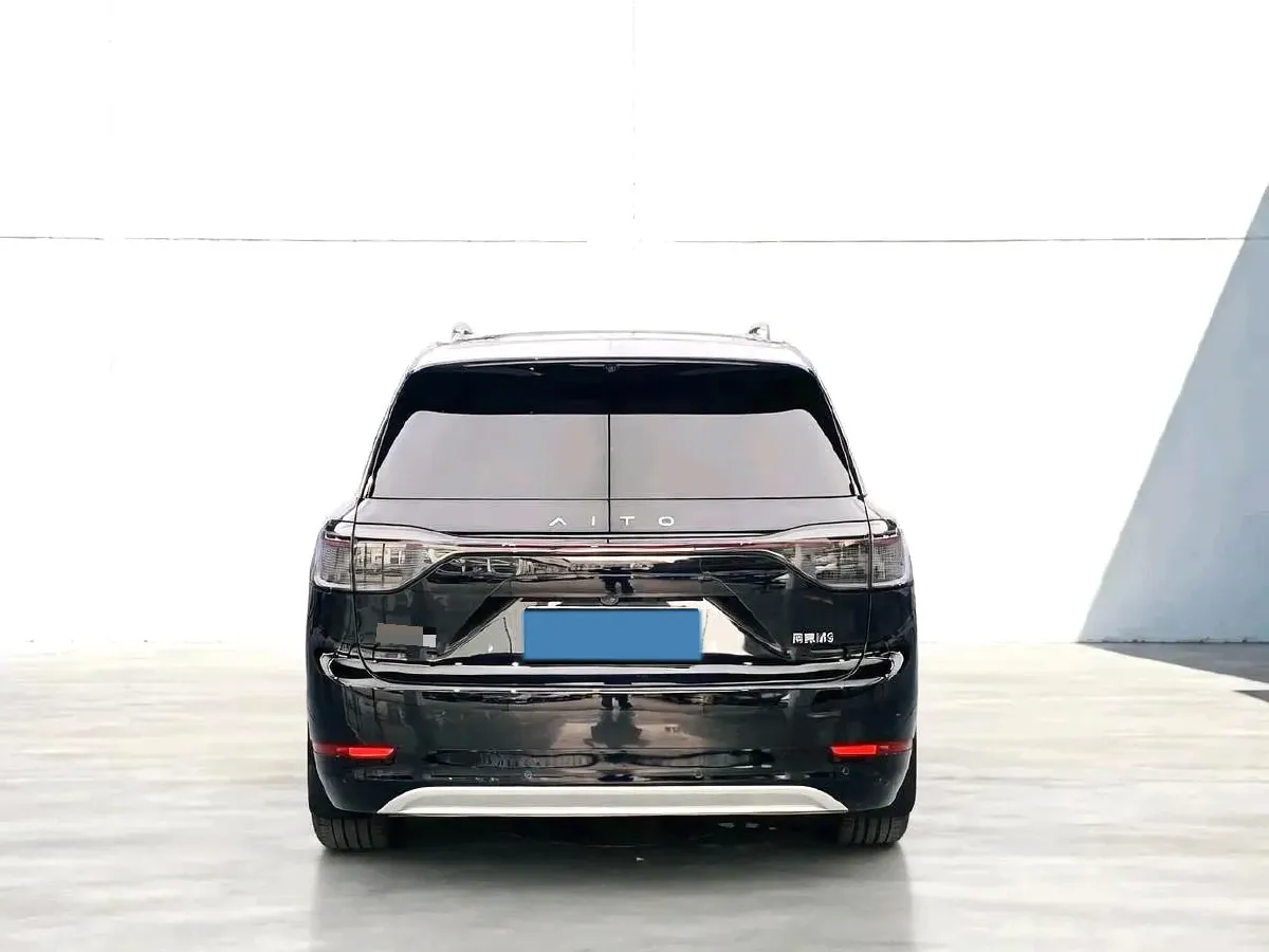 2024 AITO AITO M9 1.5T 152HP L4 REEV 42KWH,autocango,china used car exporter,china ev exporter,chinese used car exporter,chinese used ev exporter