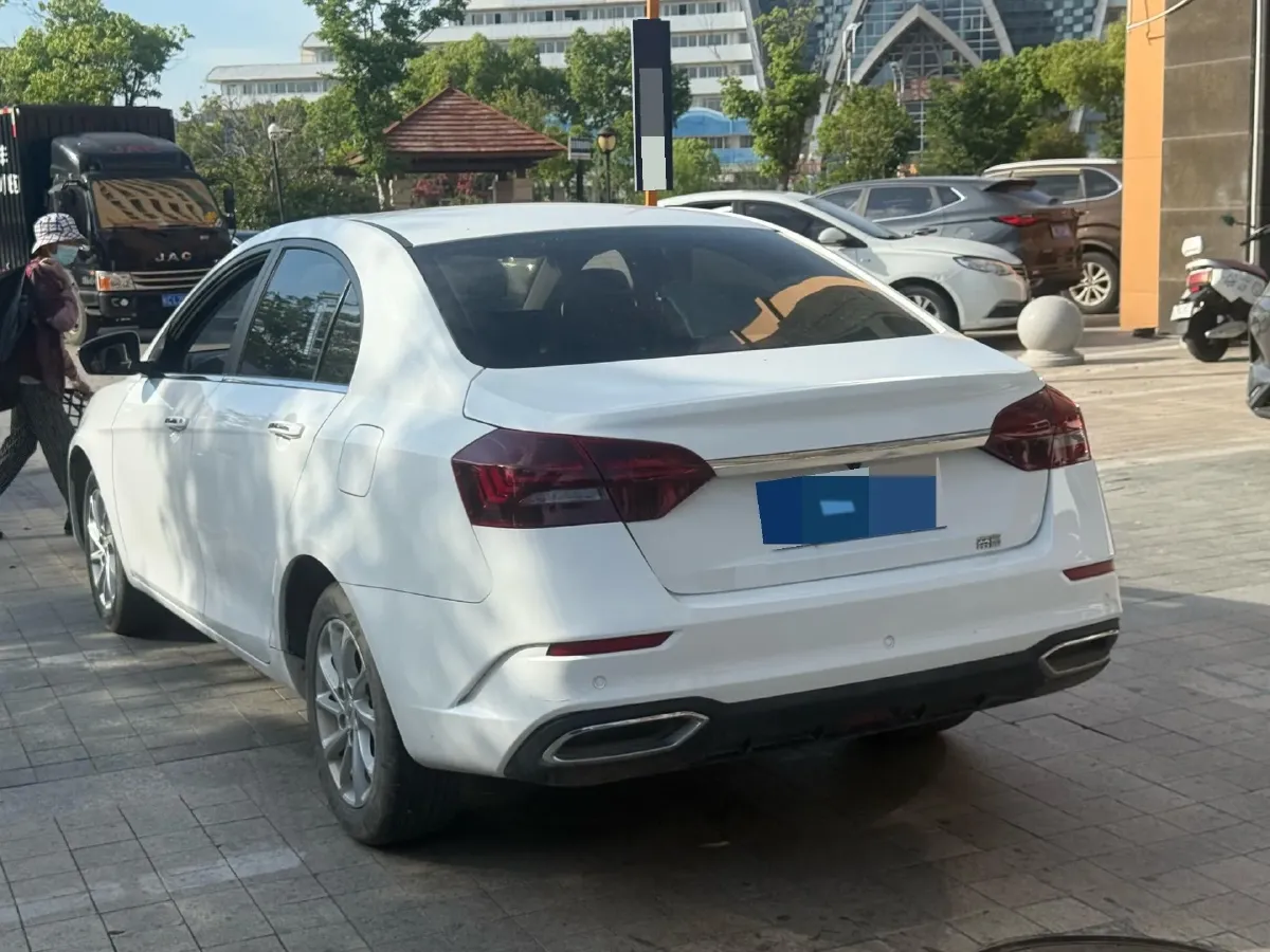 2021 BaoJun 530 1.5T 147HP L4 CVT,autocango,china used car exporter,china ev exporter,chinese used car exporter,chinese used ev exporter