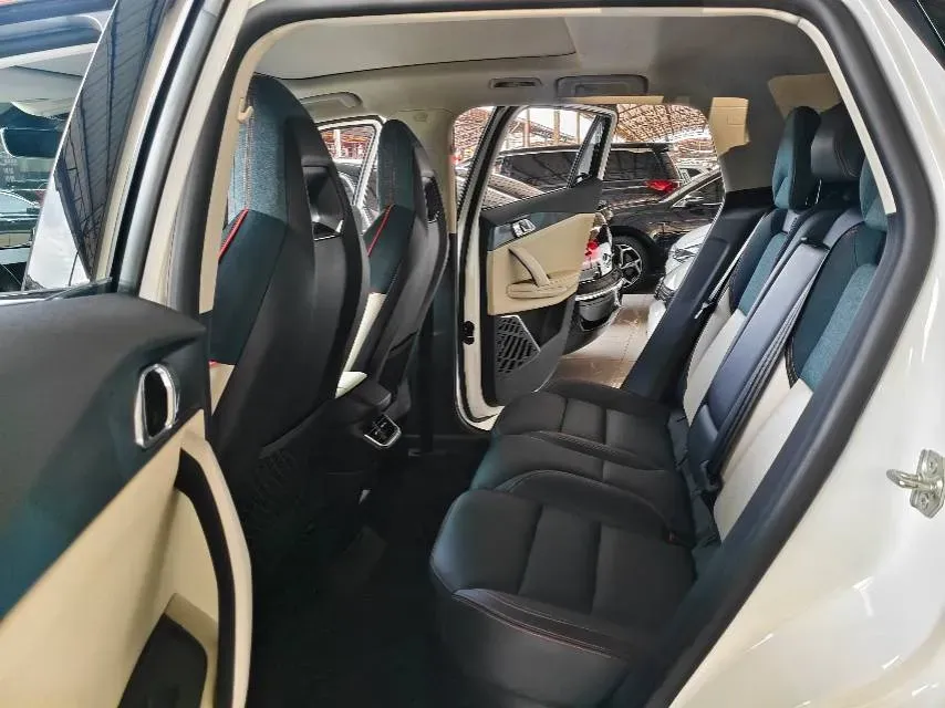 2020 LYNK&CO 06 1.5T 177HP L3 7DCT,autocango,china used car exporter,china ev exporter,chinese used car exporter,chinese used ev exporter