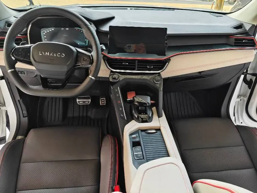 2020 LYNK&CO 06 1.5T 177HP L3 7DCT,autocango,china used car exporter,china ev exporter,chinese used car exporter,chinese used ev exporter