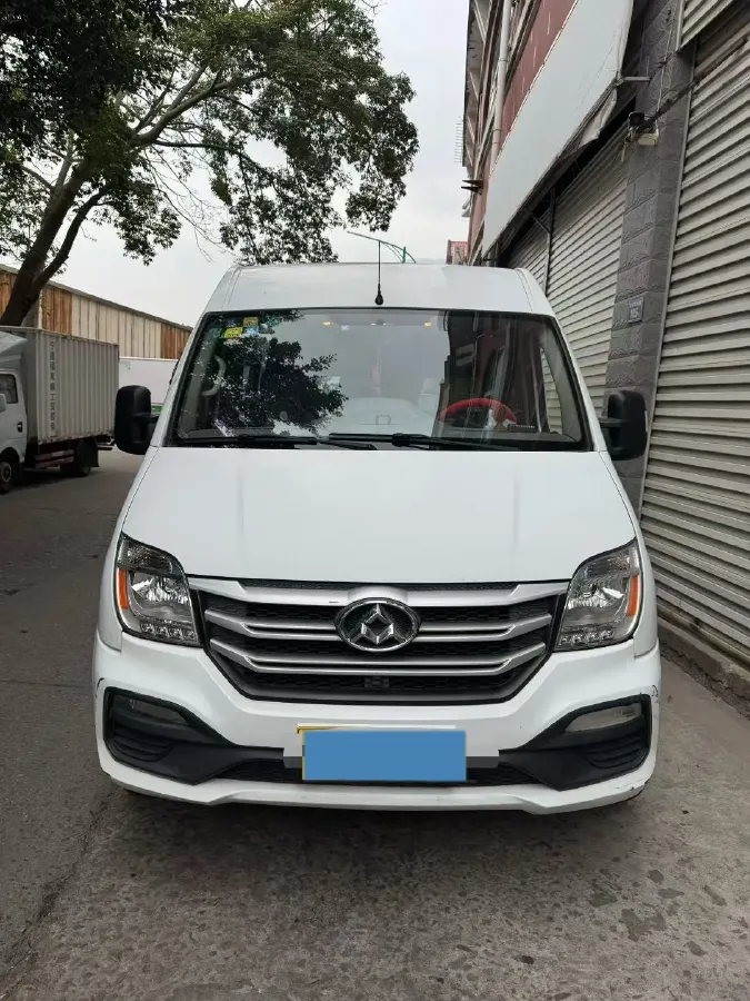 2013 MAXUS Istana 2.3L 130HP L4 5MT,autocango,china used car exporter,china ev exporter,chinese used car exporter,chinese used ev exporter