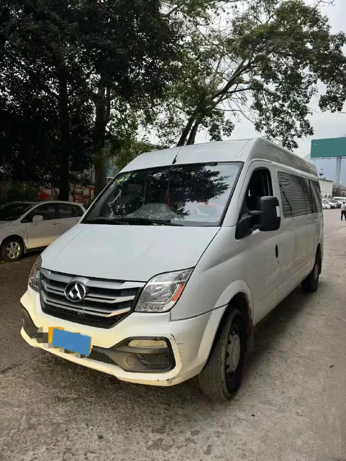 2013 MAXUS Istana 2.3L 130HP L4 5MT,autocango,china used car exporter,china ev exporter,chinese used car exporter,chinese used ev exporter