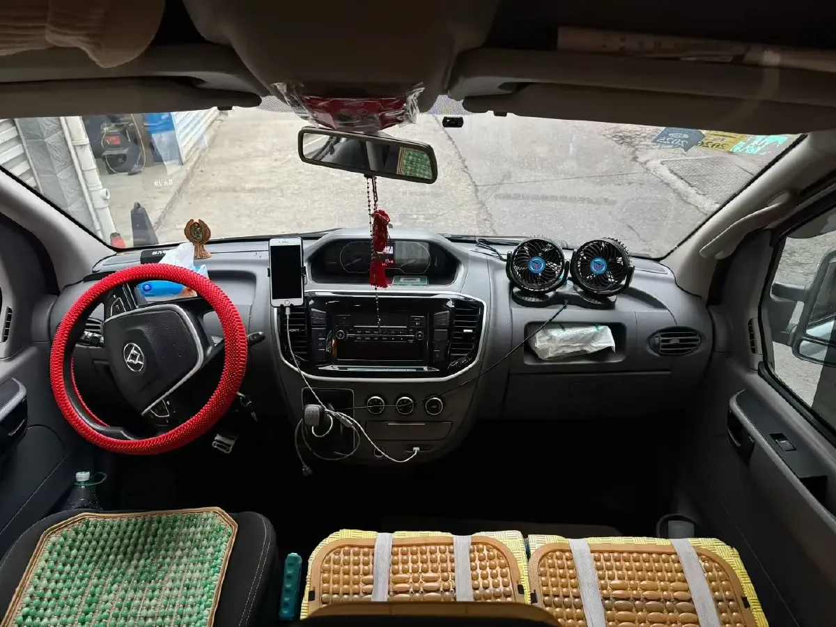 2013 MAXUS Istana 2.3L 130HP L4 5MT,autocango,china used car exporter,china ev exporter,chinese used car exporter,chinese used ev exporter