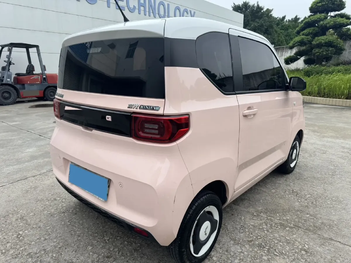 2021 WuLing HongGuang MINI EV BEV 9.3KWH,autocango,china used car exporter,china ev exporter,chinese used car exporter,chinese used ev exporter