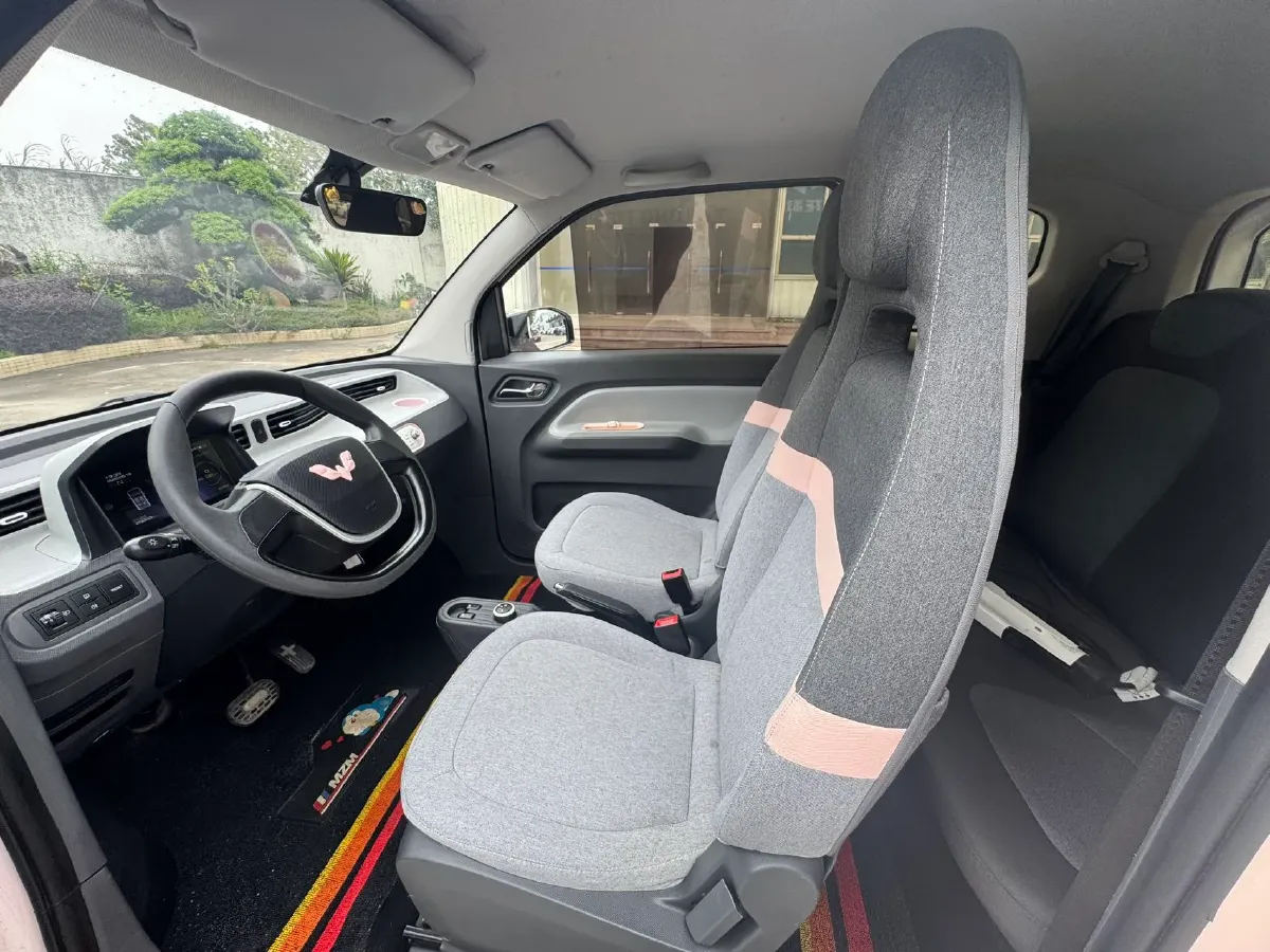 2021 WuLing HongGuang MINI EV BEV 9.3KWH,autocango,china used car exporter,china ev exporter,chinese used car exporter,chinese used ev exporter