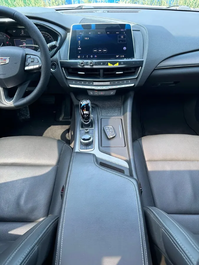 2021 Cadillac CT5 2.0T 237HP L4 10AT,autocango,china used car exporter,china ev exporter,chinese used car exporter,chinese used ev exporter
