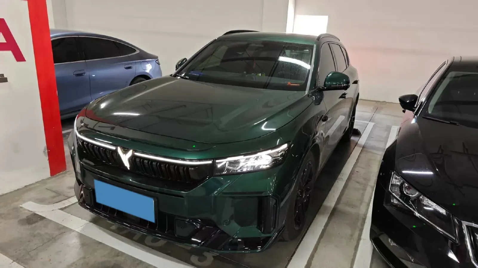 2025 Voyah FREE 1.5T 150HP L4 REEV 43KWH,autocango,china used car exporter,china ev exporter,chinese used car exporter,chinese used ev exporter