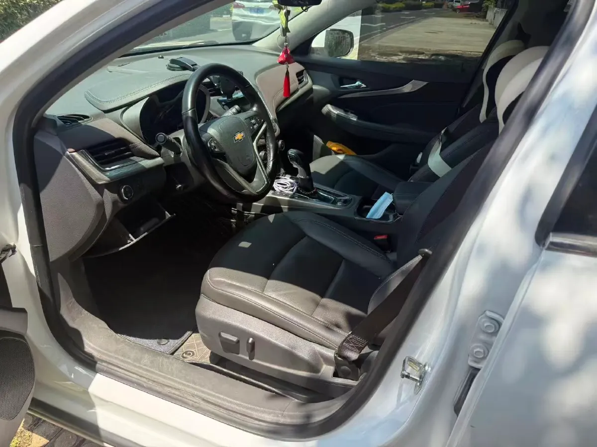 2018 Chevrolet Malibu 1.5T 170HP L4 6AT,autocango,china used car exporter,china ev exporter,chinese used car exporter,chinese used ev exporter