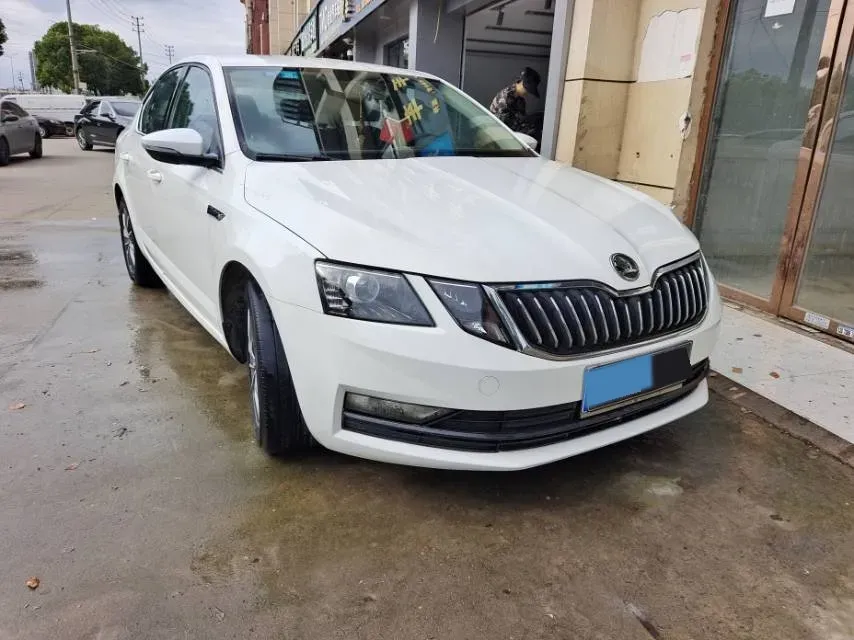 2018 Skoda Octavia 1.6L 110HP L4 6AT,autocango,china used car exporter,china ev exporter,chinese used car exporter,chinese used ev exporter