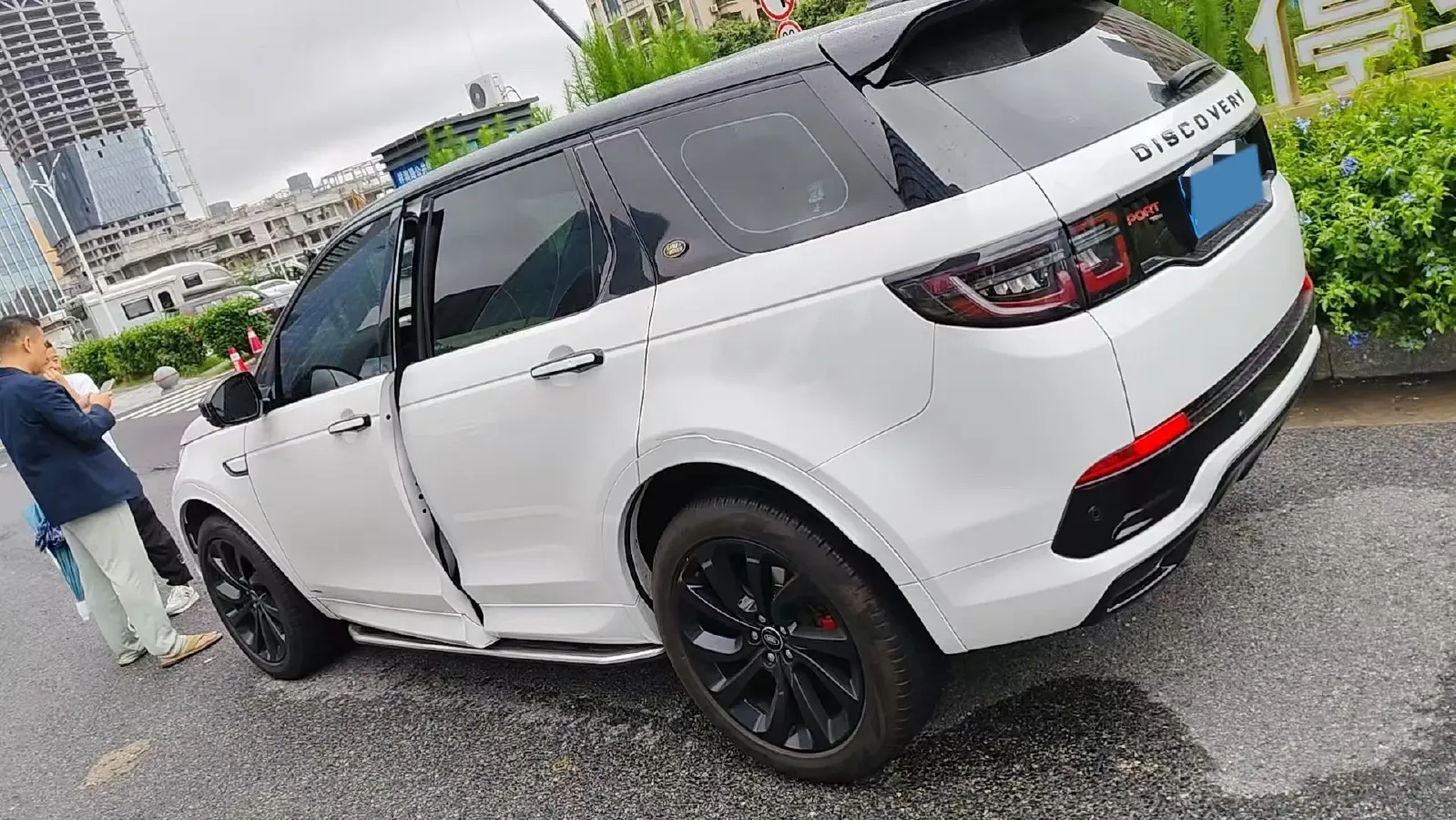 2022 Land Rover Discovery Sport 2.0T 249HP L4 9AT,autocango,china used car exporter,china ev exporter,chinese used car exporter,chinese used ev exporter