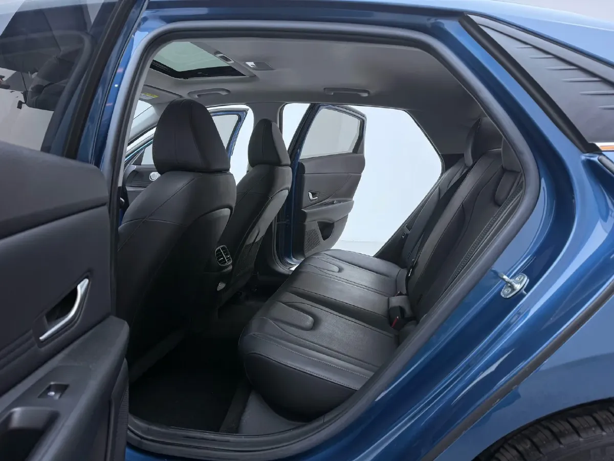 2022 Hyundai Elantra 1.5L 115HP L4 CVT,autocango,china used car exporter,china ev exporter,chinese used car exporter,chinese used ev exporter
