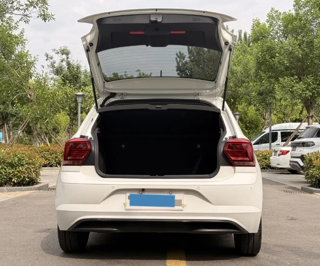 2019 Volkswagen Polo 1.5L 113HP L4 6AT,autocango,china used car exporter,china ev exporter,chinese used car exporter,chinese used ev exporter
