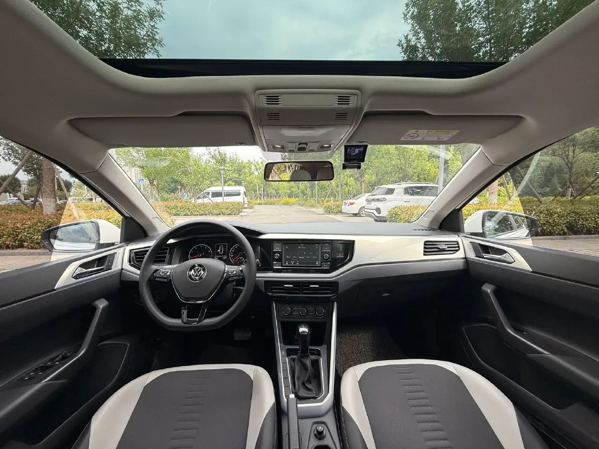 2019 Volkswagen Polo 1.5L 113HP L4 6AT,autocango,china used car exporter,china ev exporter,chinese used car exporter,chinese used ev exporter