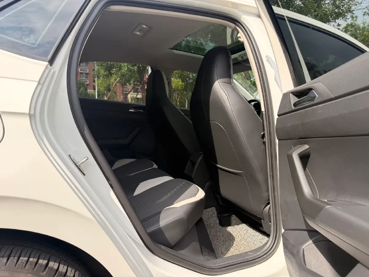 2019 Volkswagen Polo 1.5L 113HP L4 6AT,autocango,china used car exporter,china ev exporter,chinese used car exporter,chinese used ev exporter