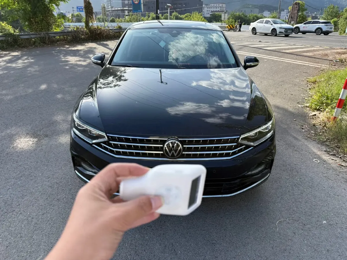 2023 Volkswagen Magotan 2.0T 186HP L4 7DCT,autocango,china used car exporter,china ev exporter,chinese used car exporter,chinese used ev exporter