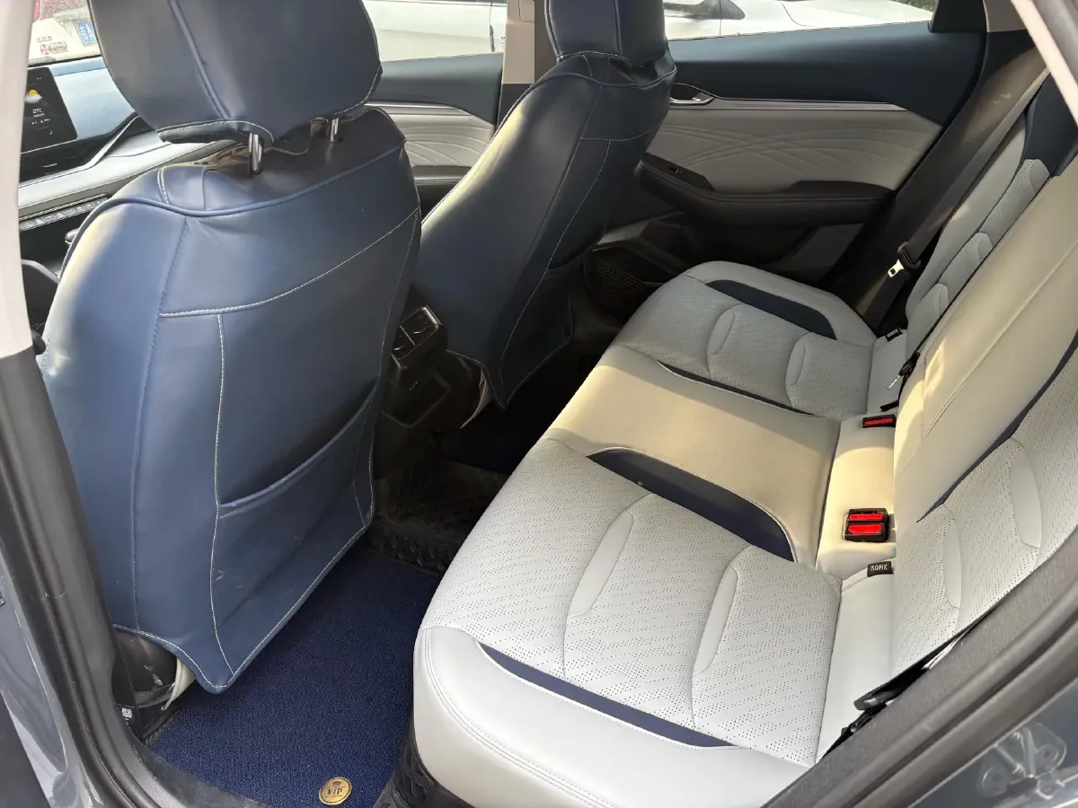 2021 Geely Preface 2.0T 190HP L4 7DCT,autocango,china used car exporter,china ev exporter,chinese used car exporter,chinese used ev exporter