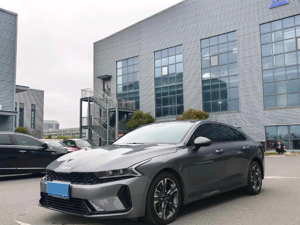 2021 Kia K5 2.0T 240HP L4 8AT,autocango,china used car exporter,china ev exporter,chinese used car exporter,chinese used ev exporter