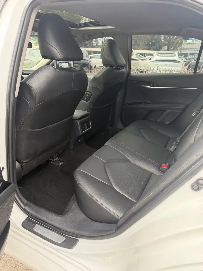 2021 Toyota Camry 2.0L 178HP L4 CVT,autocango,china used car exporter,china ev exporter,chinese used car exporter,chinese used ev exporter