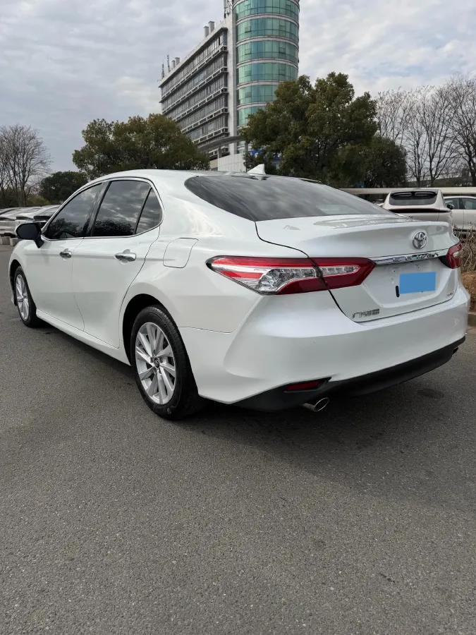 2021 Toyota Camry 2.0L 178HP L4 CVT,autocango,china used car exporter,china ev exporter,chinese used car exporter,chinese used ev exporter