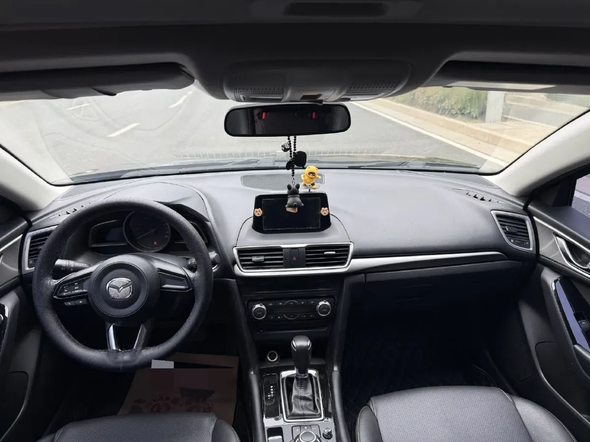 2017 Mazda 3 Axela 1.5L 117HP L4 6AT,autocango,china used car exporter,china ev exporter,chinese used car exporter,chinese used ev exporter