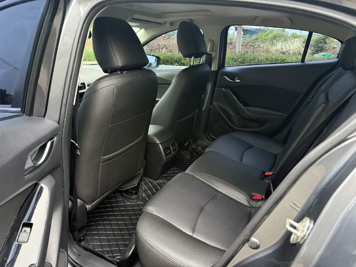 2017 Mazda 3 Axela 1.5L 117HP L4 6AT,autocango,china used car exporter,china ev exporter,chinese used car exporter,chinese used ev exporter