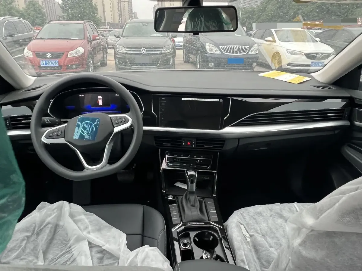 2025 Volkswagen Passat 1.4T 150HP L4 6DCT PHEV,autocango,china used car exporter,china ev exporter,chinese used car exporter,chinese used ev exporter