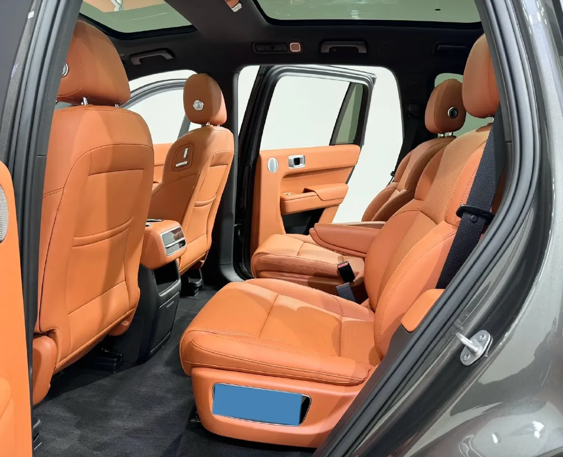 2023 Li L8 Range Extended 154HP REEV 40.9KWH,autocango,china used car exporter,china ev exporter,chinese used car exporter,chinese used ev exporter