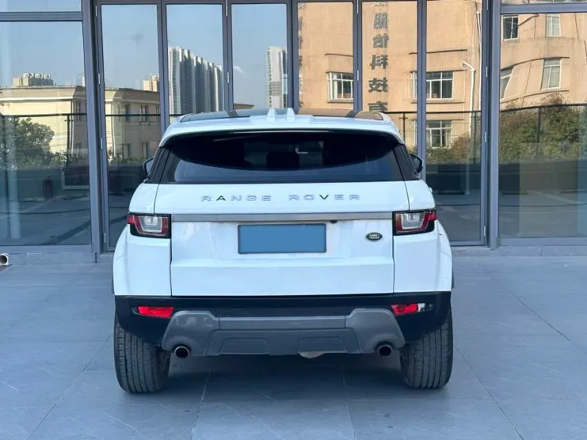2018 Land Rover Range Rover Evoque 2.0T 241HP L4 9AT,autocango,china used car exporter,china ev exporter,chinese used car exporter,chinese used ev exporter