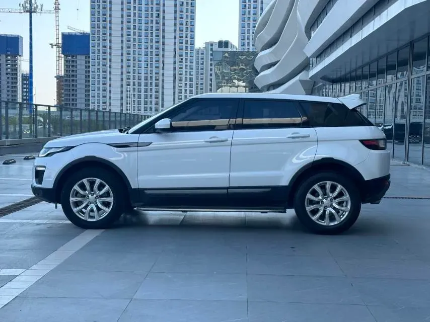 2018 Land Rover Range Rover Evoque 2.0T 241HP L4 9AT,autocango,china used car exporter,china ev exporter,chinese used car exporter,chinese used ev exporter