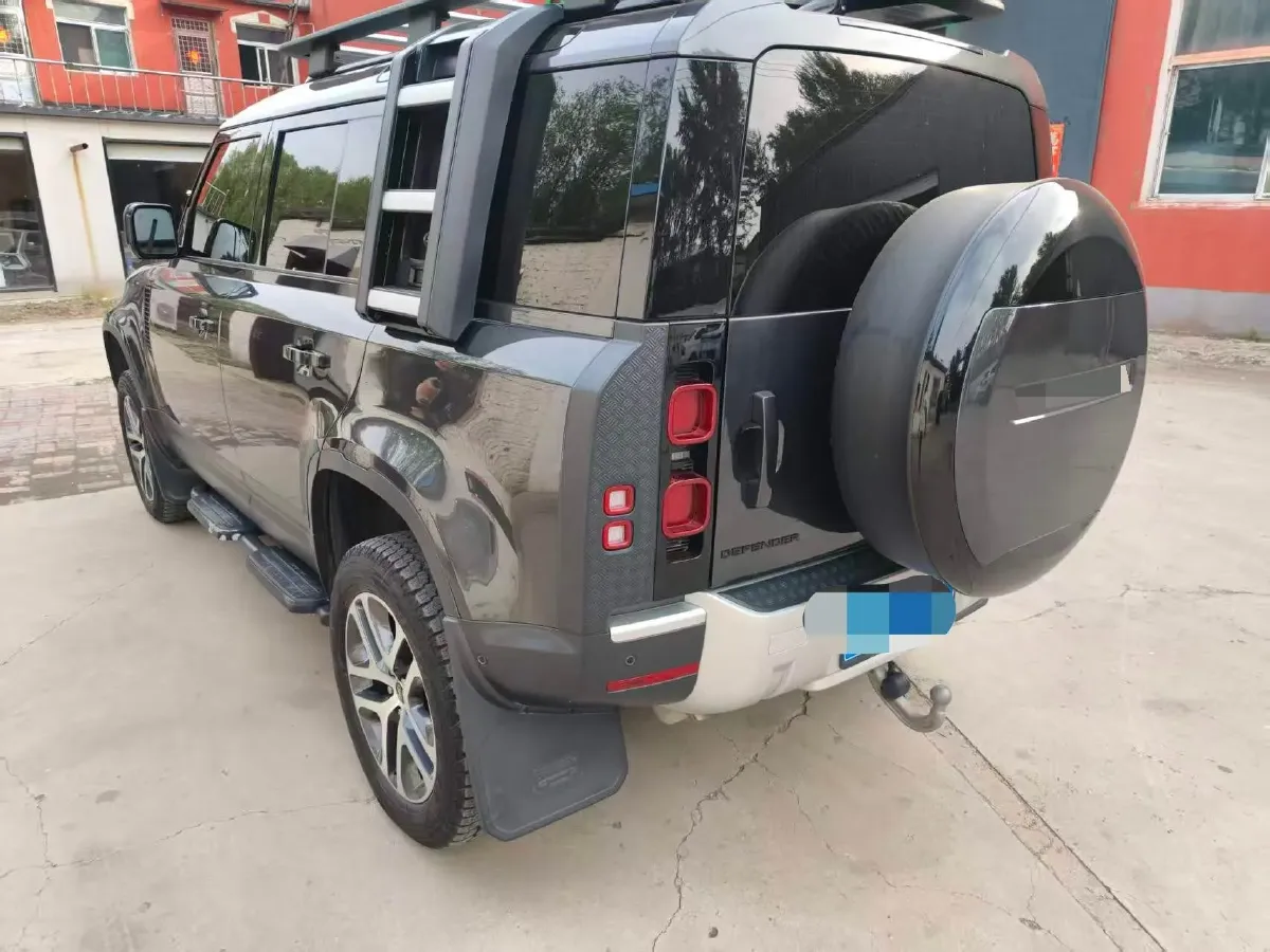 2024 Land Rover Defender 3.0T 400HP L6 8AT,autocango,china used car exporter,china ev exporter,chinese used car exporter,chinese used ev exporter