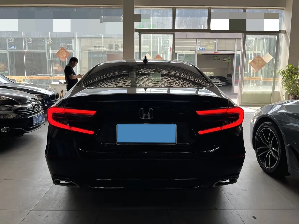 2022 Honda Accord 1.5T 194HP L4 CVT,autocango,china used car exporter,china ev exporter,chinese used car exporter,chinese used ev exporter