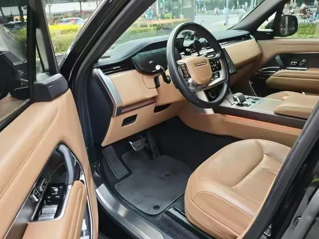 2023 Land Rover Range Rover 3.0T 360HP L6 8AT,autocango,china used car exporter,china ev exporter,chinese used car exporter,chinese used ev exporter