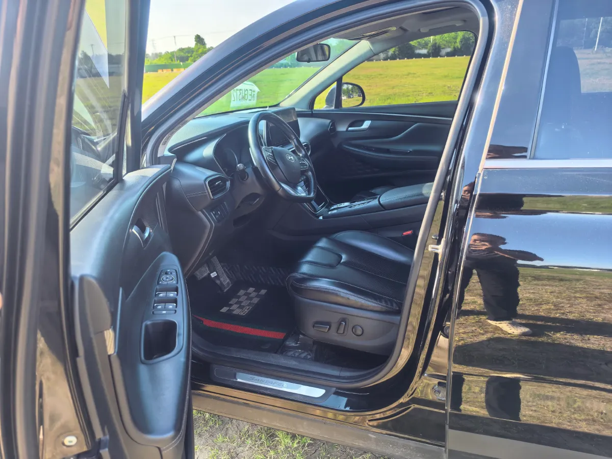 2019 Hyundai Santafe 2.0T 240HP L4 8AT,autocango,china used car exporter,china ev exporter,chinese used car exporter,chinese used ev exporter